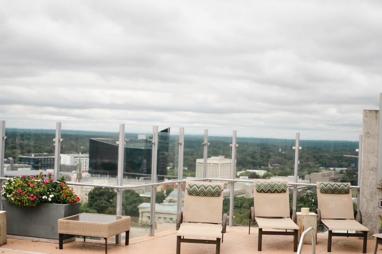 Upscale Downtown High-Rise Leilighet Raleigh Eksteriør bilde