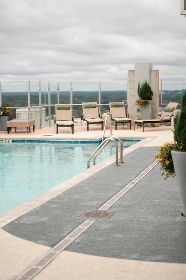 Upscale Downtown High-Rise Leilighet Raleigh Eksteriør bilde