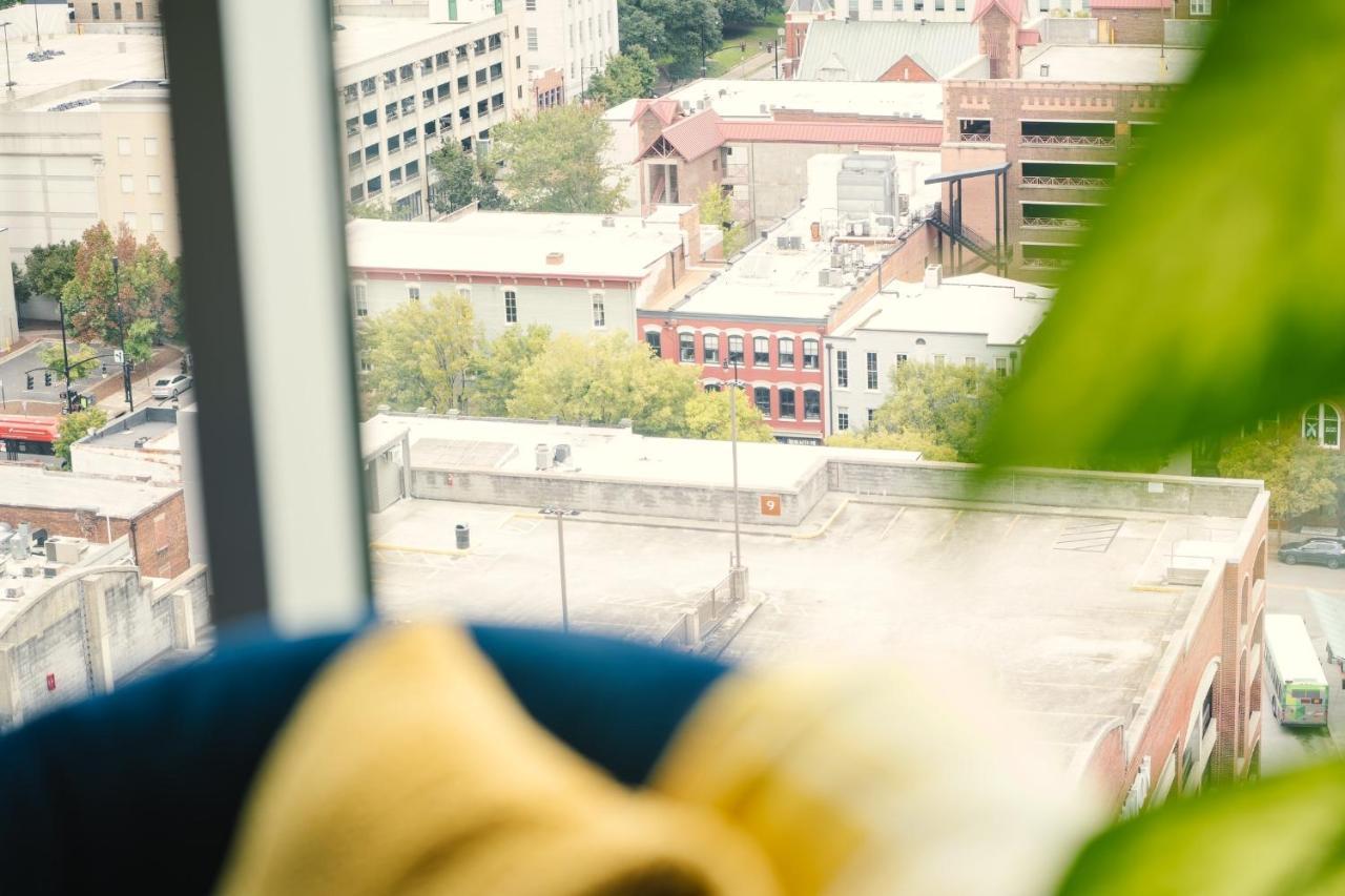 Upscale Downtown High-Rise Leilighet Raleigh Eksteriør bilde