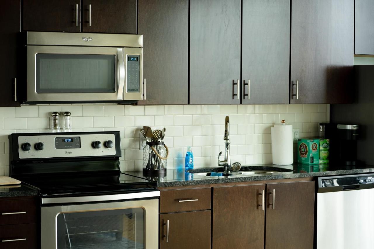 Upscale Downtown High-Rise Leilighet Raleigh Eksteriør bilde