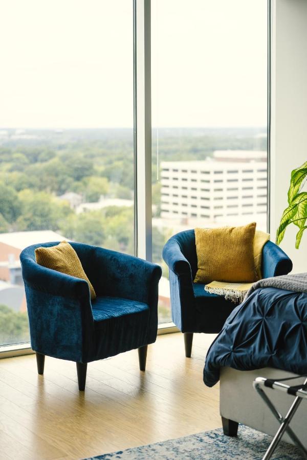 Upscale Downtown High-Rise Leilighet Raleigh Eksteriør bilde